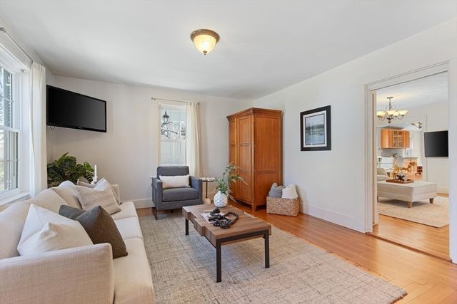 20 Prospect Street, Reading, MA 01867