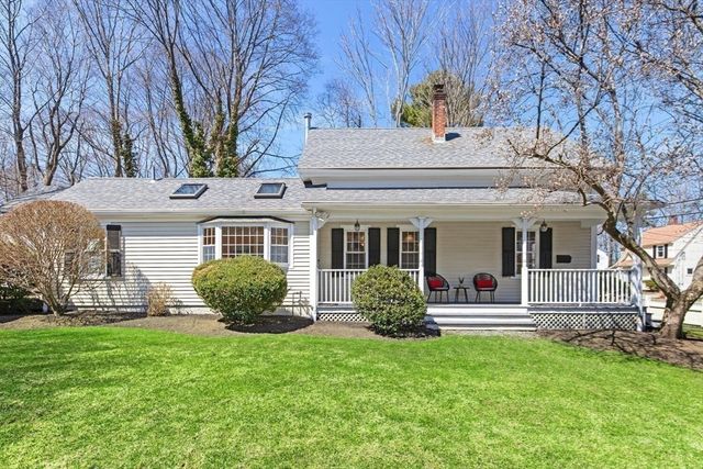 20 Prospect Street, Reading, MA 01867