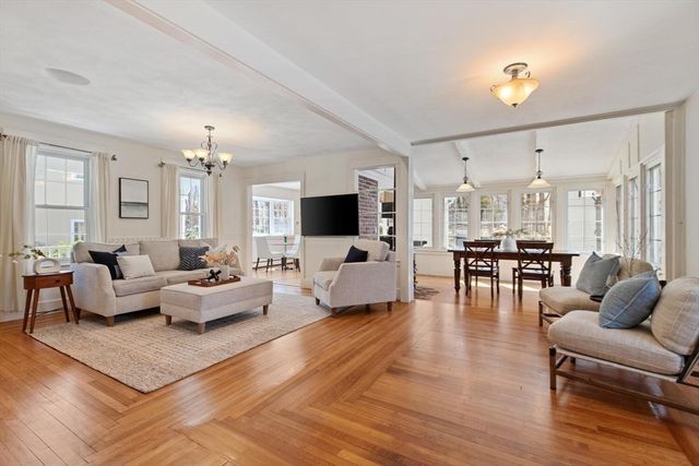 20 Prospect Street, Reading, MA 01867