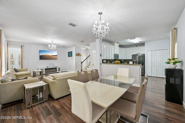 558 ROSERUSH Lane, Jacksonville, FL 32225