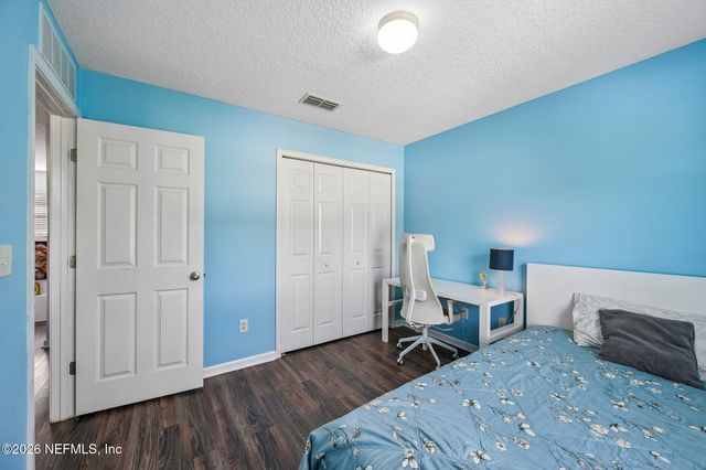 558 ROSERUSH Lane, Jacksonville, FL 32225