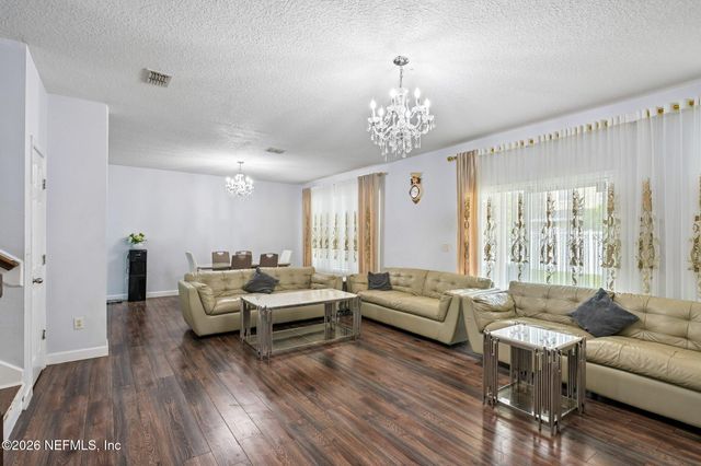 558 ROSERUSH Lane, Jacksonville, FL 32225