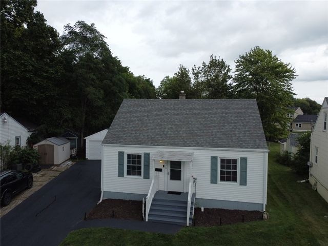 1828 N Sweetbriar Lane, Springfield, OH 45505