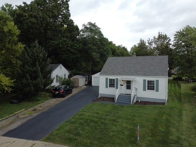 1828 N Sweetbriar Lane, Springfield, OH 45505
