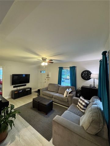 1828 N Sweetbriar Lane, Springfield, OH 45505