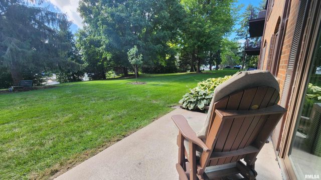 1360 Kimberly Ridge Rd Apt 111, Bettendorf, IA 52722