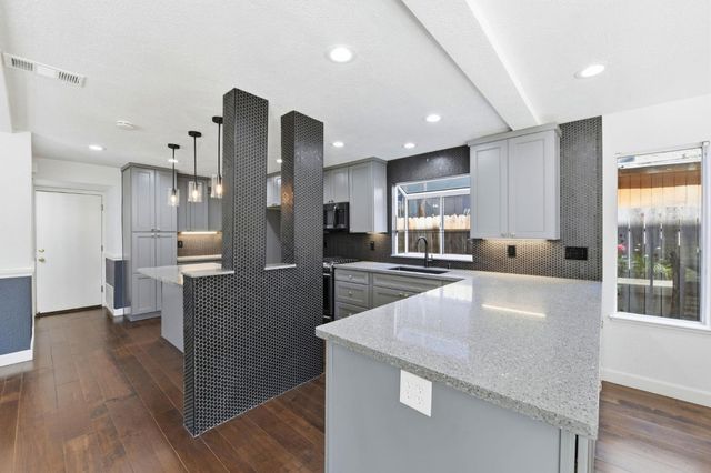 4848 Lonestar Way, Antelope, CA 95843