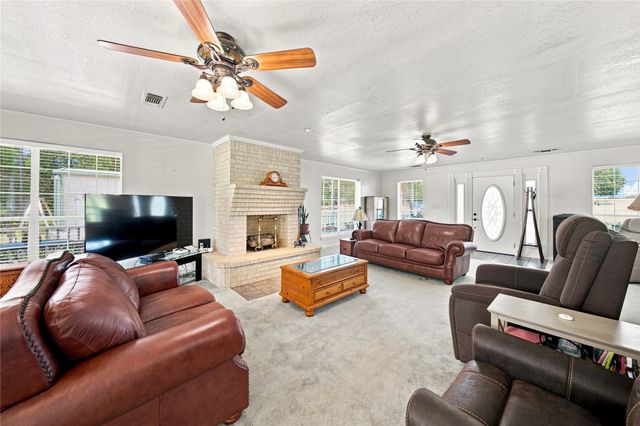 1682 4825, Athens, TX 75751