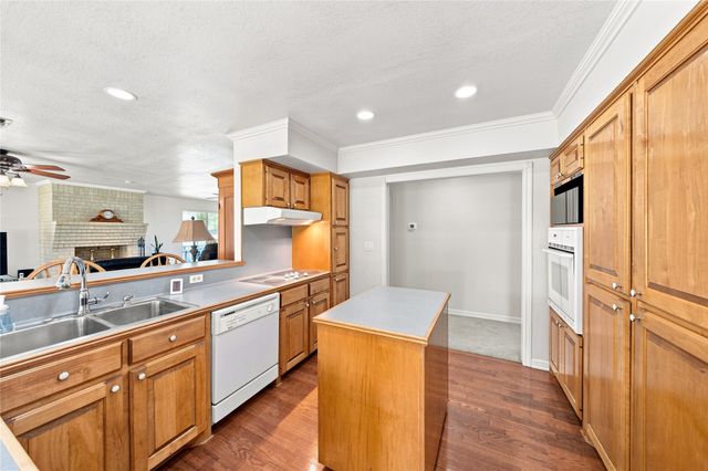 1682 4825, Athens, TX 75751