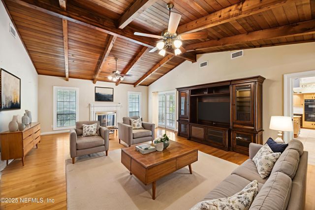 1326 RIVERPLACE Drive, Jacksonville, FL 32223