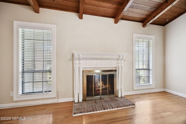 1326 RIVERPLACE Drive, Jacksonville, FL 32223