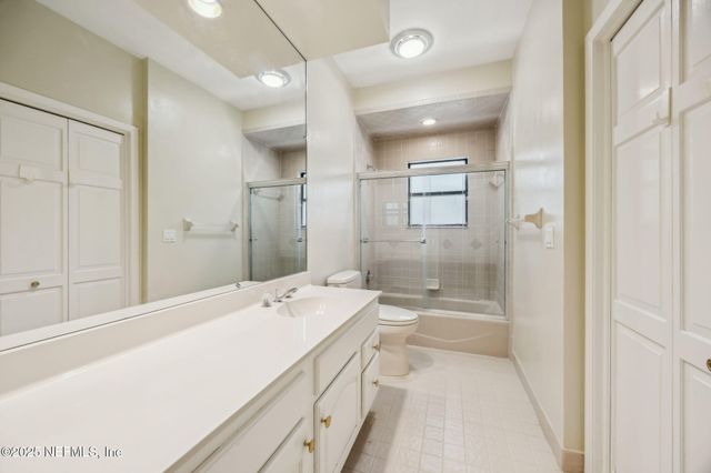 1326 RIVERPLACE Drive, Jacksonville, FL 32223