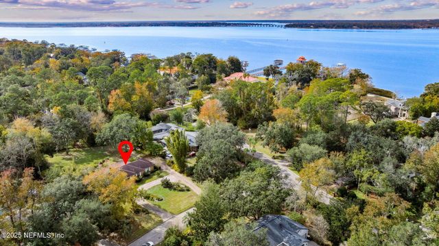 1326 RIVERPLACE Drive, Jacksonville, FL 32223