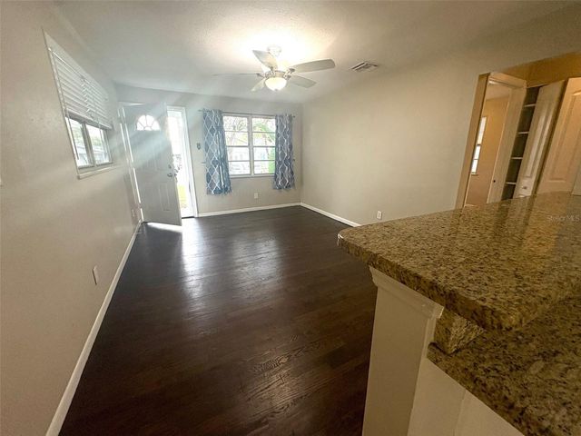 534 33RD AVENUE N, St Petersburg, FL 33704