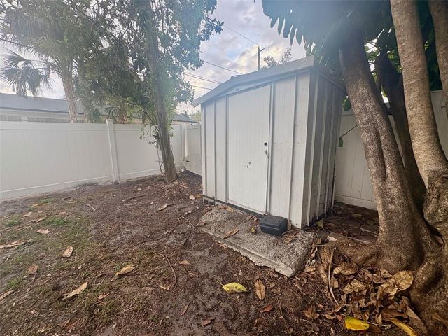 534 33RD AVENUE N, St Petersburg, FL 33704