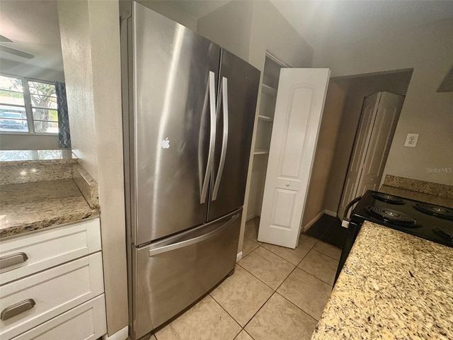 534 33RD AVENUE N, St Petersburg, FL 33704