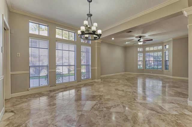3 Amber Sky Place, The Woodlands, TX 77381