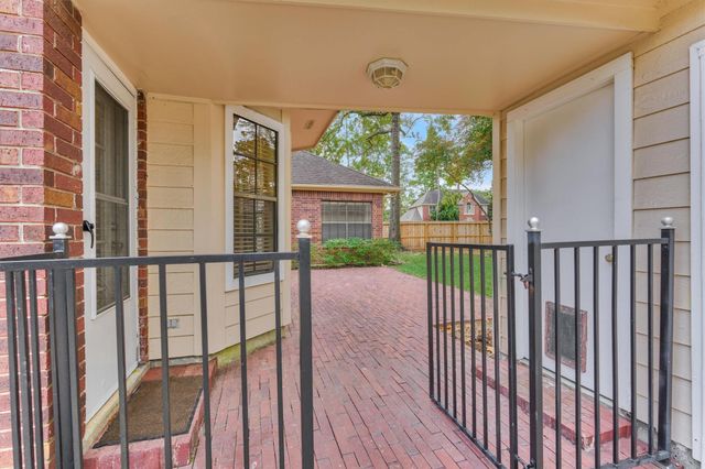 3 Amber Sky Place, The Woodlands, TX 77381