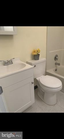 428 CROYDEN RD, Upper Darby, PA 19082