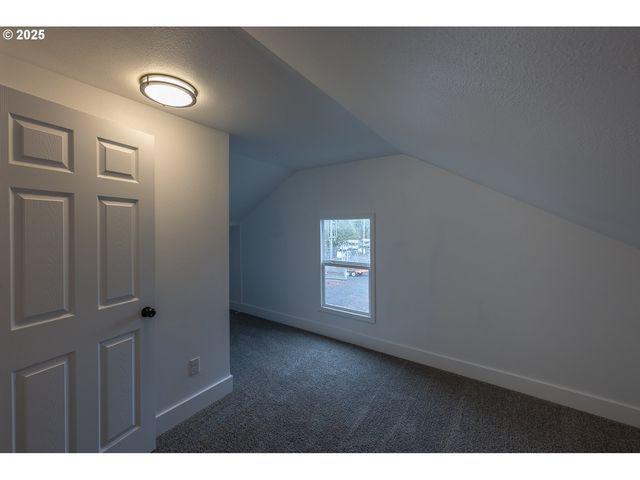 445 Sw MILL St, Sheridan, OR 97378