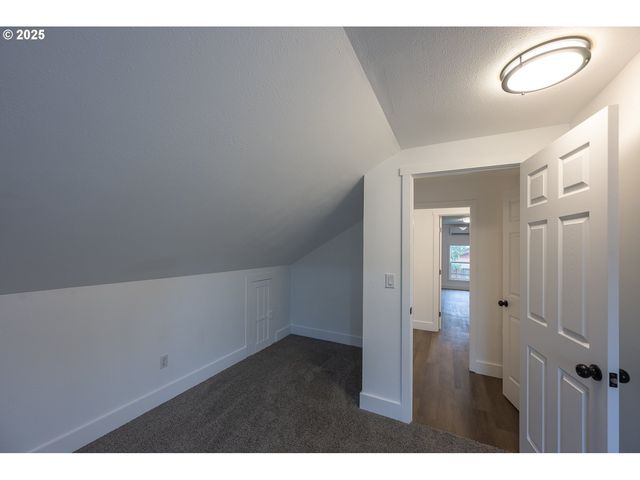 445 Sw MILL St, Sheridan, OR 97378