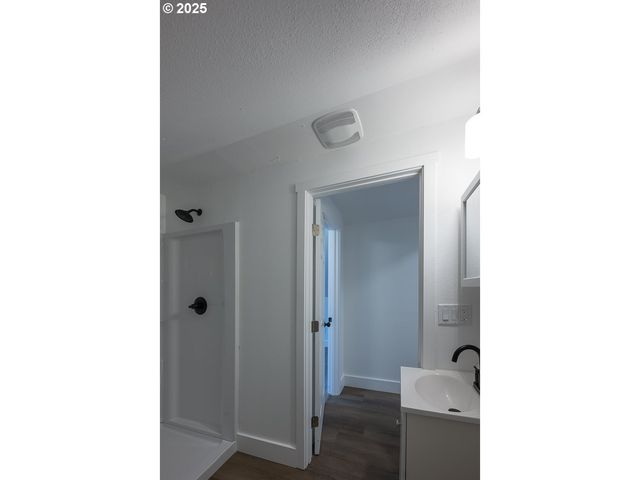 445 Sw MILL St, Sheridan, OR 97378