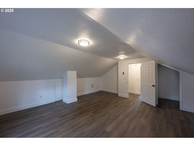 445 Sw MILL St, Sheridan, OR 97378