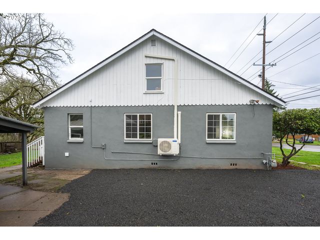 445 Sw MILL St, Sheridan, OR 97378