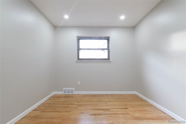 16629 Baylis Street, Detroit, MI 48221