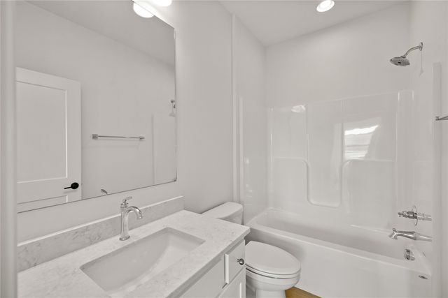 238 NE 62nd Street, Ankeny, IA 50021