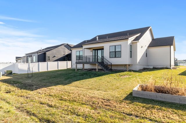 238 NE 62nd Street, Ankeny, IA 50021