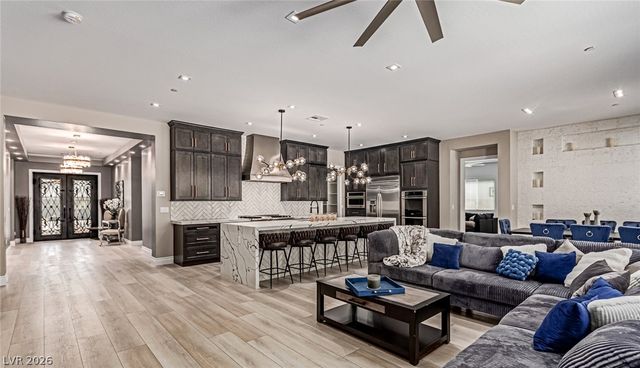 2669 Pioneer Estates Court, Las Vegas, NV 89117