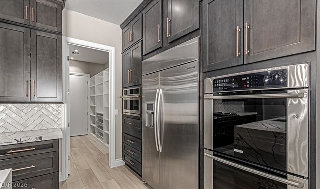 2669 Pioneer Estates Court, Las Vegas, NV 89117