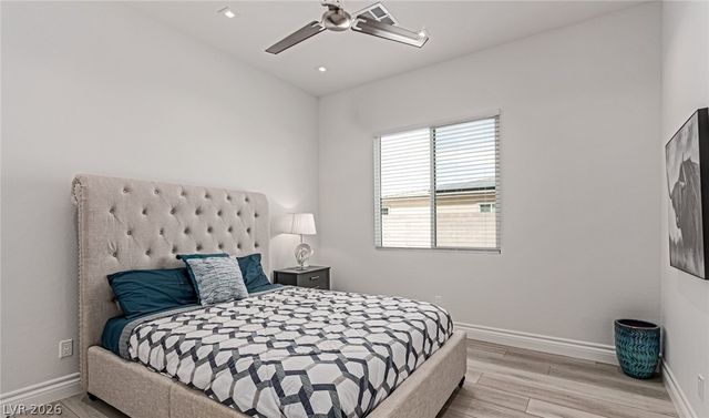 2669 Pioneer Estates Court, Las Vegas, NV 89117