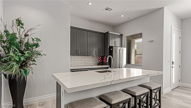 2669 Pioneer Estates Court, Las Vegas, NV 89117