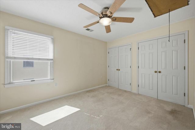 100 KARAKUL CT, Stephens City, VA 22655