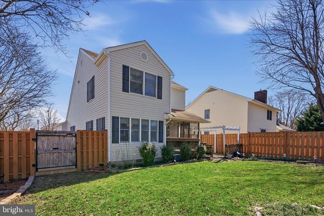 100 KARAKUL CT, Stephens City, VA 22655