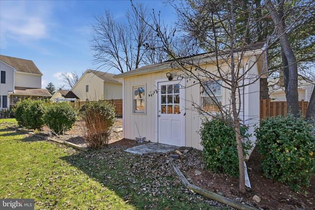 100 KARAKUL CT, Stephens City, VA 22655