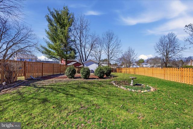 100 KARAKUL CT, Stephens City, VA 22655