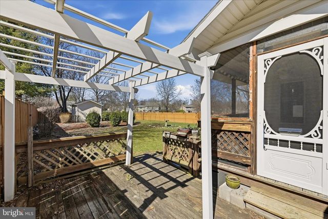 100 KARAKUL CT, Stephens City, VA 22655