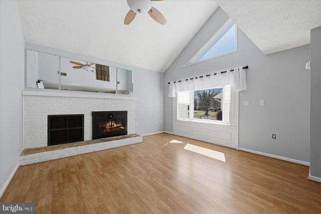 100 KARAKUL CT, Stephens City, VA 22655