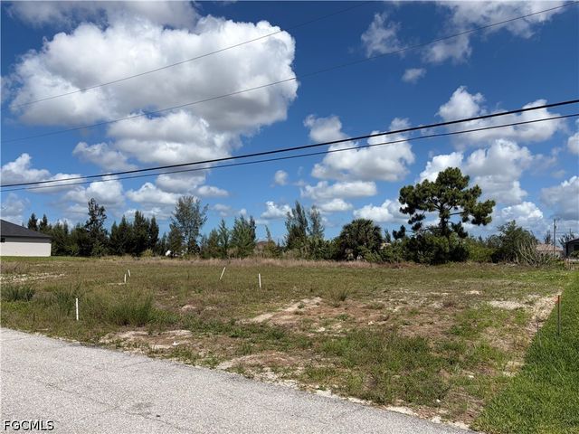 2011 NW 17th ST, Cape Coral, FL 33993