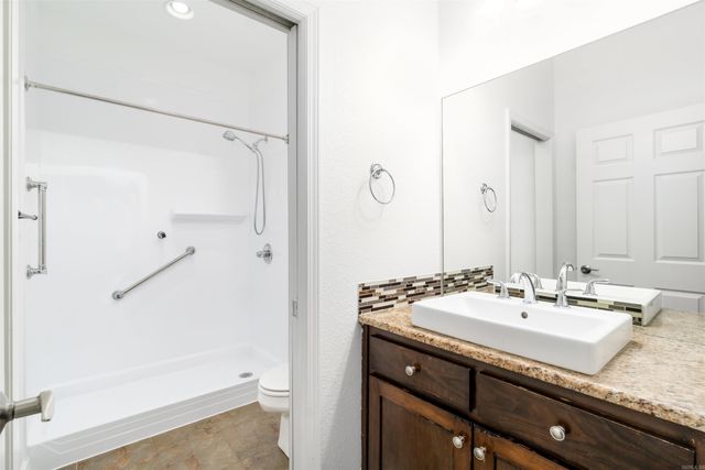 20 Las Navas Lane, Hot Springs Village, AR 71909