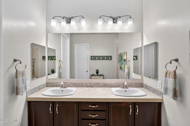 19781 E WALNUT Road, Queen Creek, AZ 85142