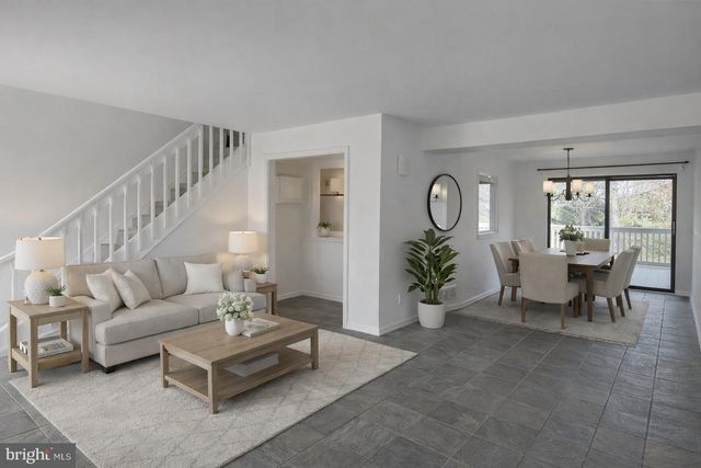 11 S TURNBERRY DR, Dover, DE 19904