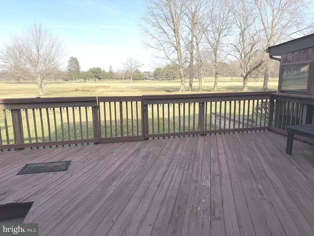 11 S TURNBERRY DR, Dover, DE 19904