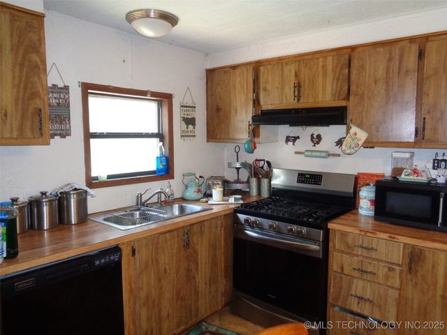 416618 E 1214 Road, Eufaula, OK 74432