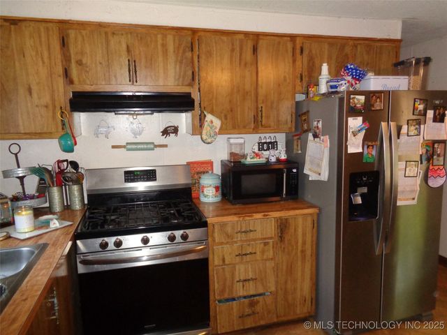 416618 E 1214 Road, Eufaula, OK 74432