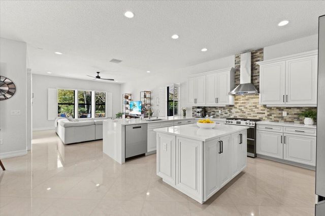 9588 Equus Circle, Boynton Beach, FL 33472