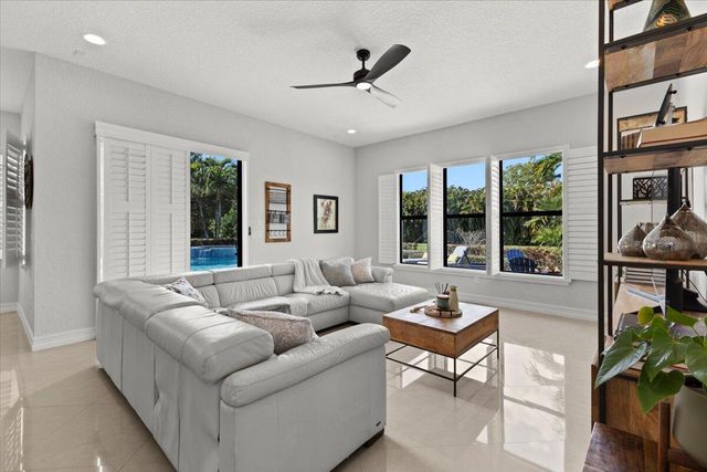 9588 Equus Circle, Boynton Beach, FL 33472